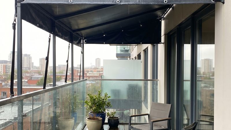 Abdeckplane Balkon Regenschutz: So schützen Sie Ihren Balkon