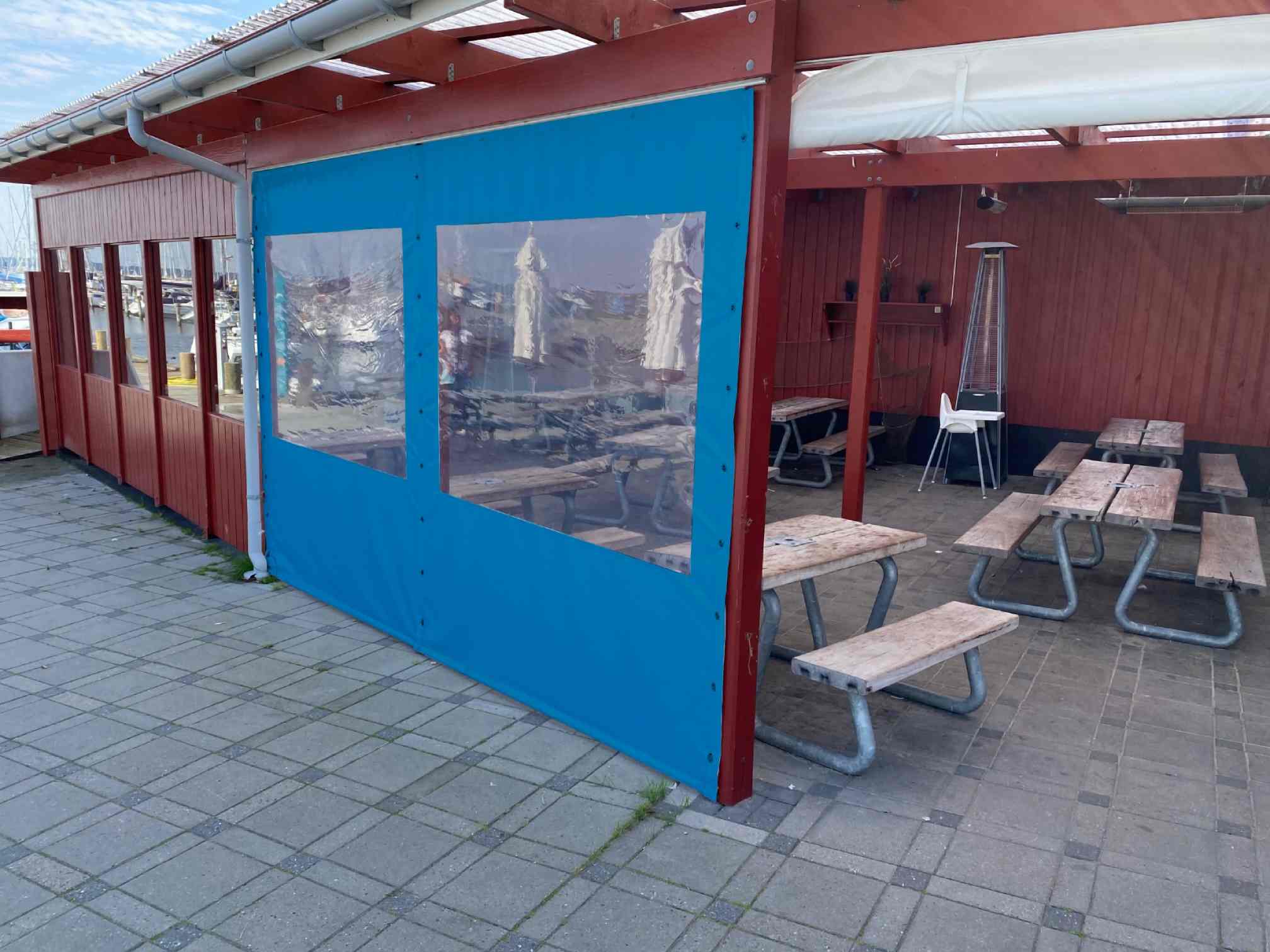 Terrassenplane mit Fenster nach Maß, Seitenplane für Pergola, Carport, Wetterschutz aus PVC